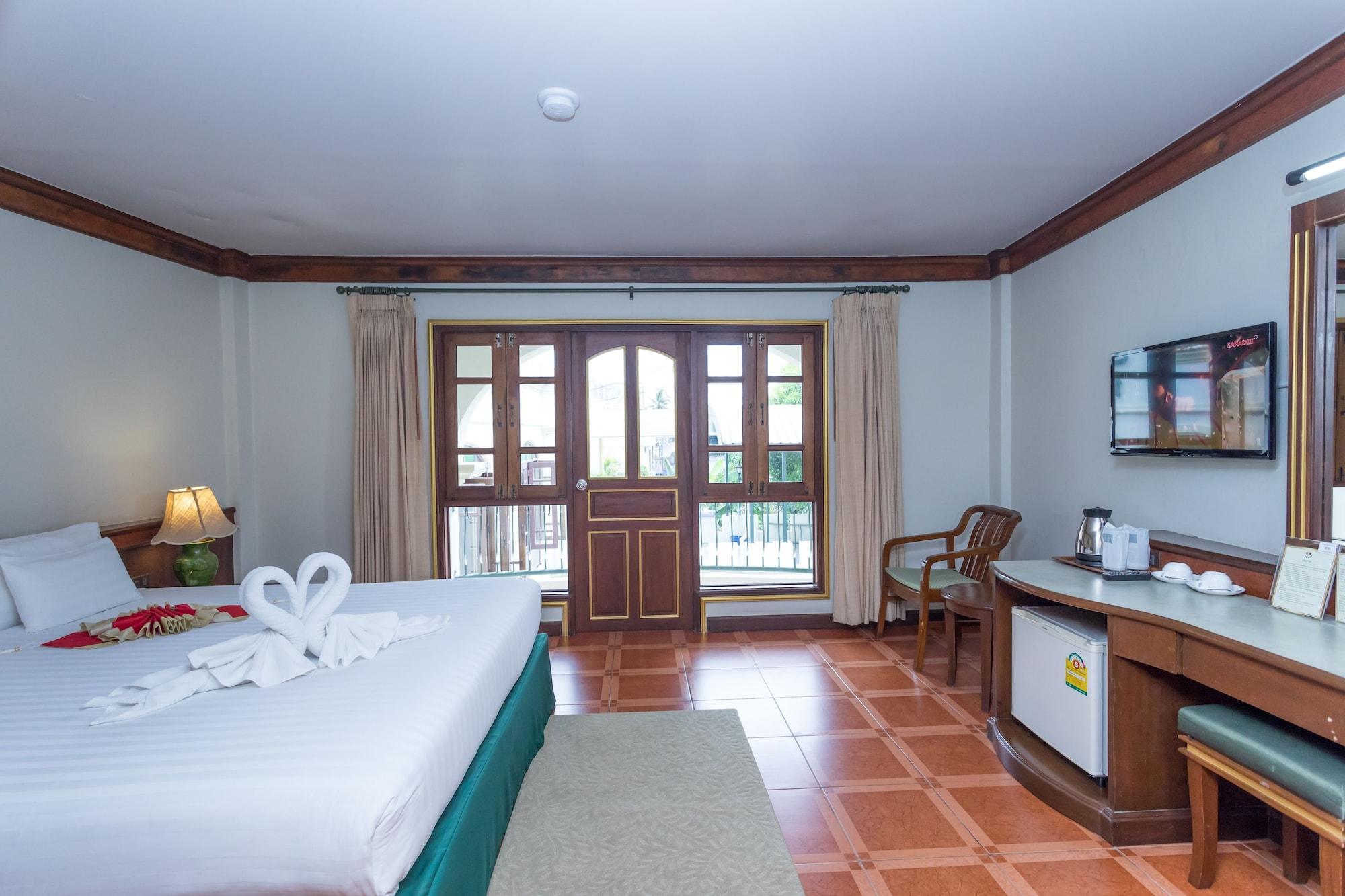 Erawan Hotel Natai Beach Exteriör bild